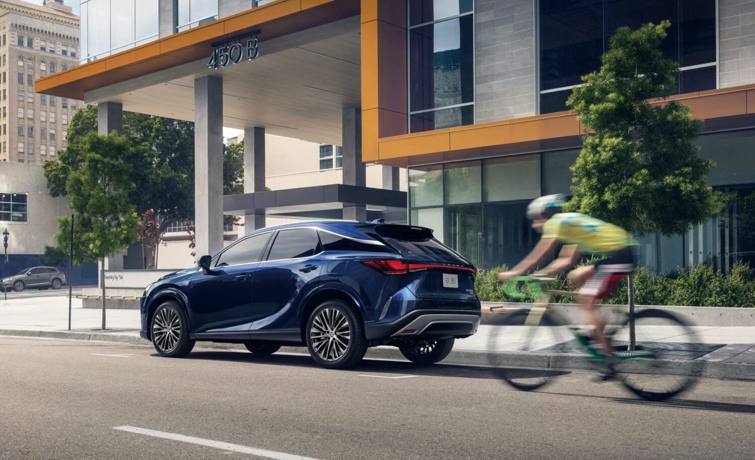 2025年式Lexus RX標配360度環景影像系統　拖曳功能列入選配